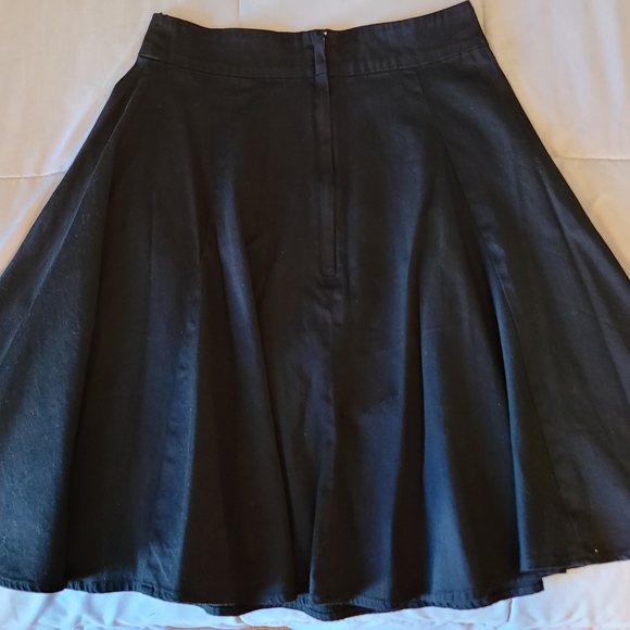 Collectif Black A-Line Skirt with Pink Flamingo Accent - Picture 4 of 9